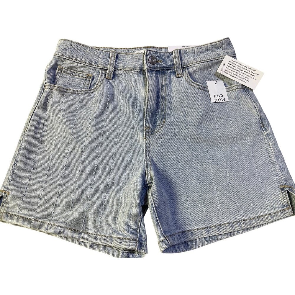 And Now This Size 25 Light Wash Denim Shorts Striation Pattern